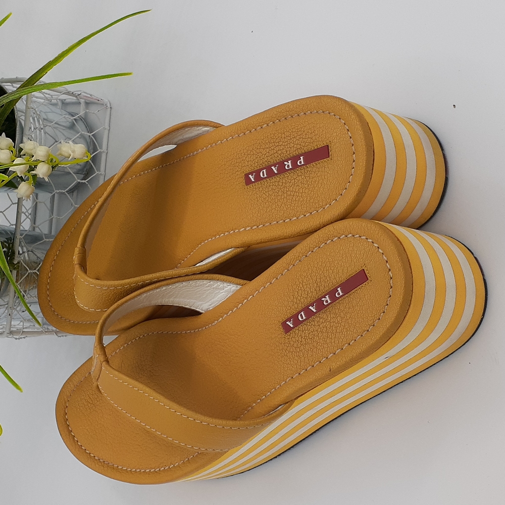 Prada vintage 2000s yellow and white platform flip flops size 39 US size 9 - Picture 4 of 13